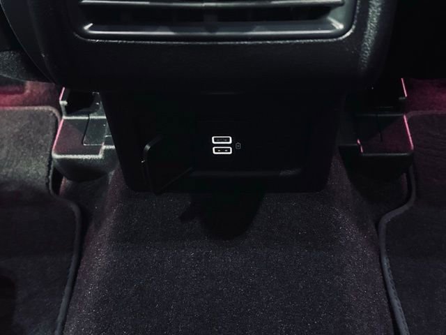 Used 2021 Lincoln Corsair Reserve w/ Equipment Group 201A image 22