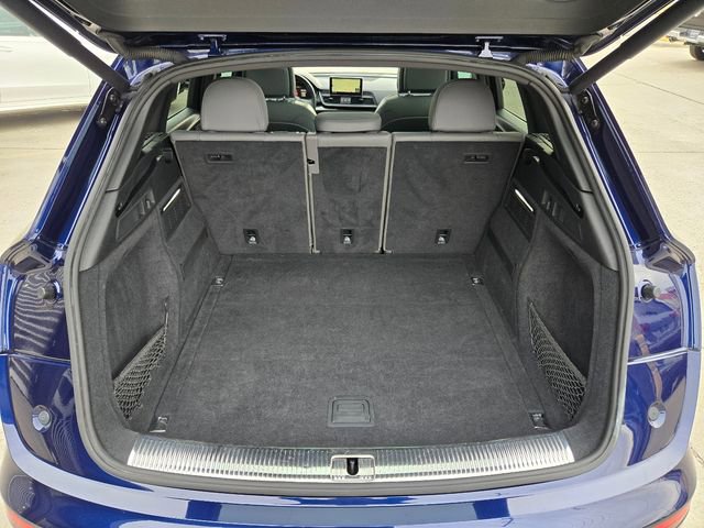 Used 2018 Audi SQ5 Premium Plus w/ Navigation Package image 10