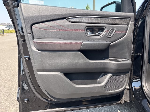 Used 2026 Honda Pilot Black Edition image 18
