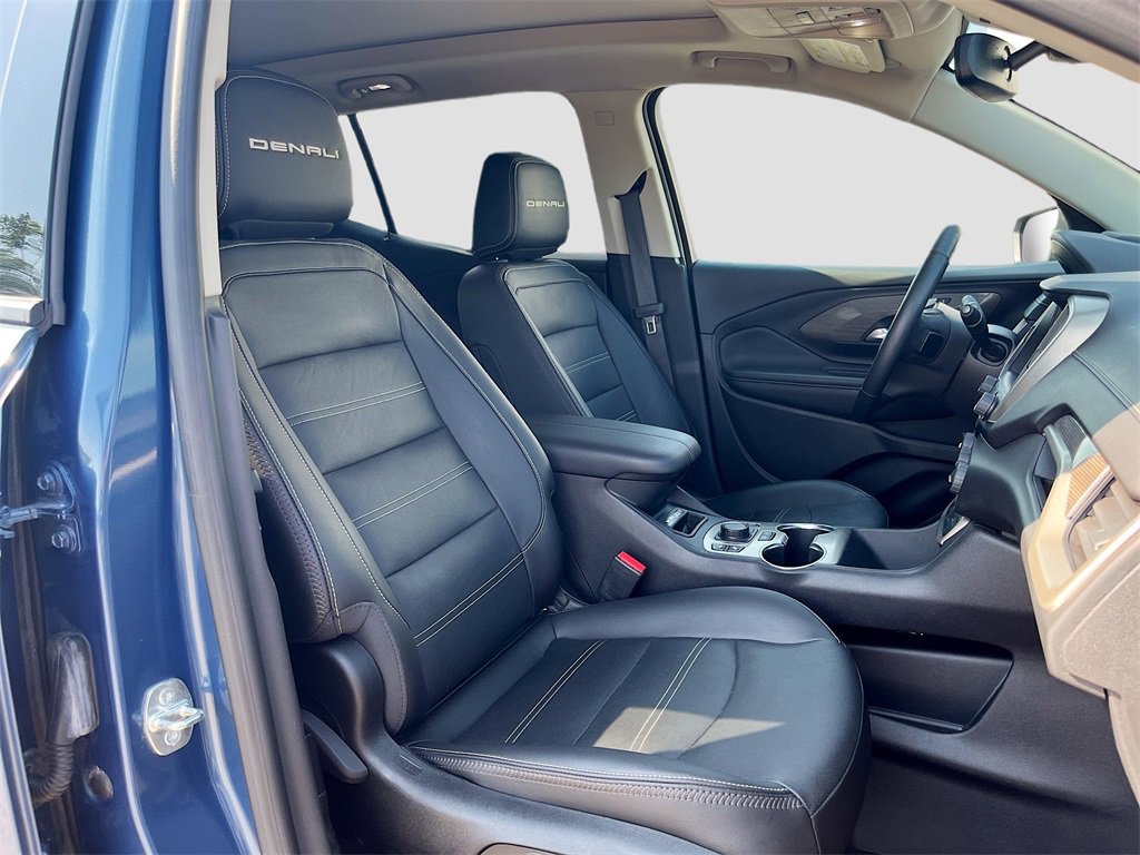 Used 2024 GMC Terrain Denali w/ Denali Premium Package image 30