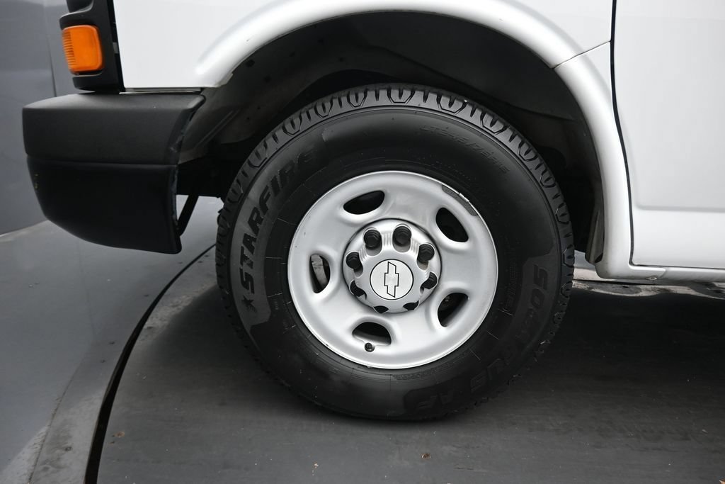 Used 2014 Chevrolet Express 3500 LS RWD image 52