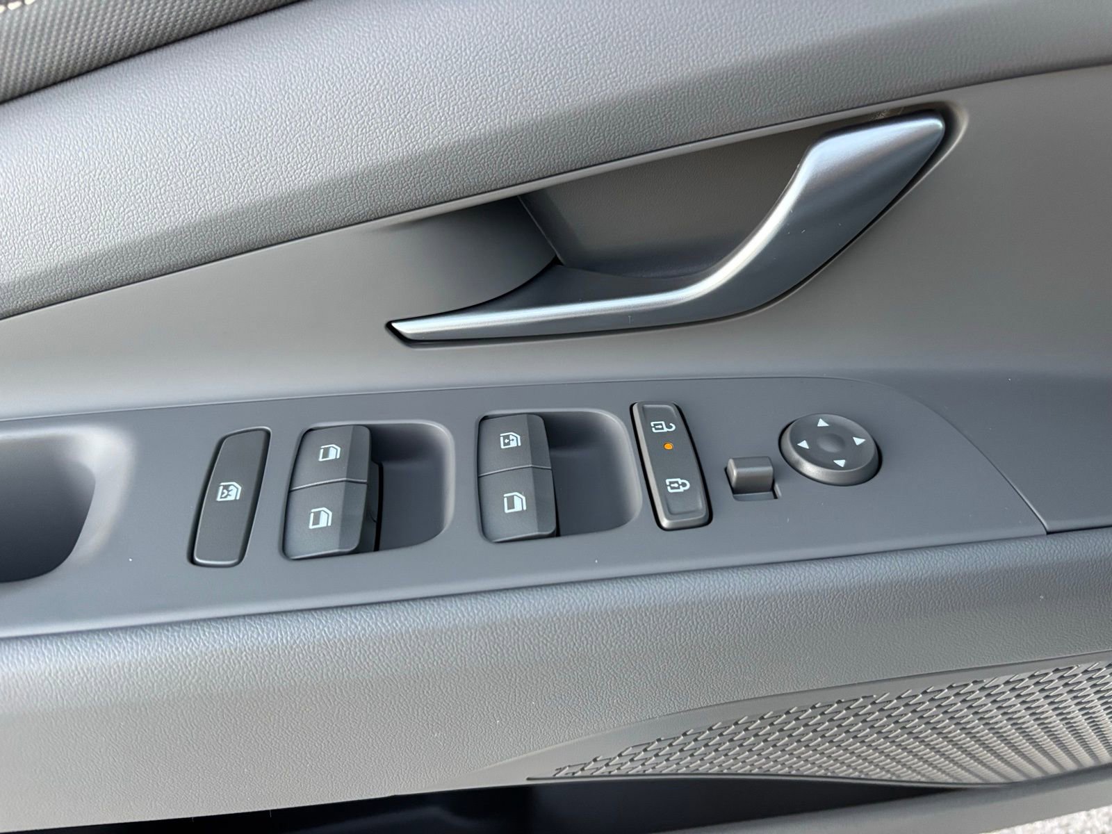 New 2026 Hyundai Elantra Sport image 11