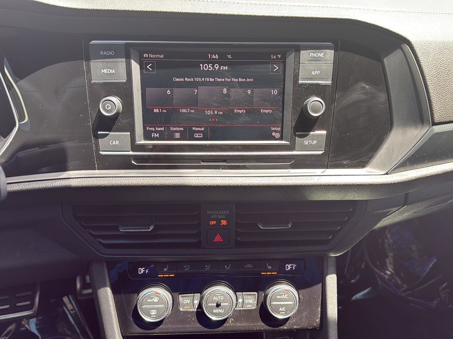 Used 2019 Volkswagen Jetta GLI FWD image 15
