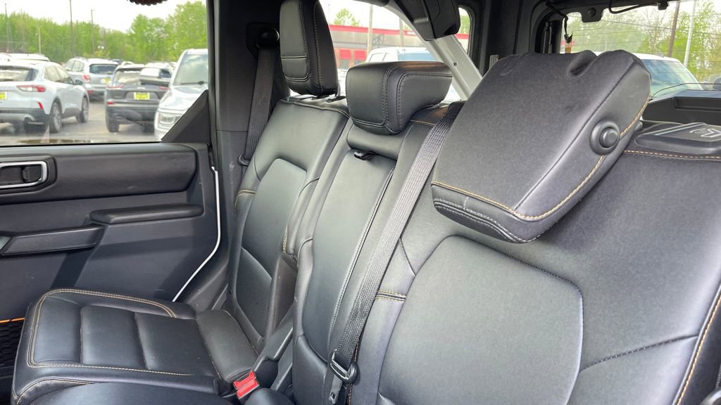 Used 2024 Ford Bronco Badlands AWD/4WD image 11