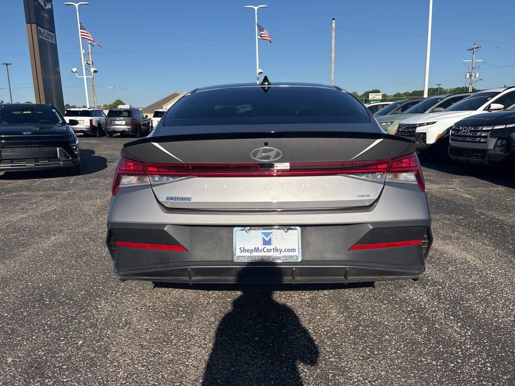 Certified 2025 Hyundai Elantra SEL w/ Cargo Package FWD image 8