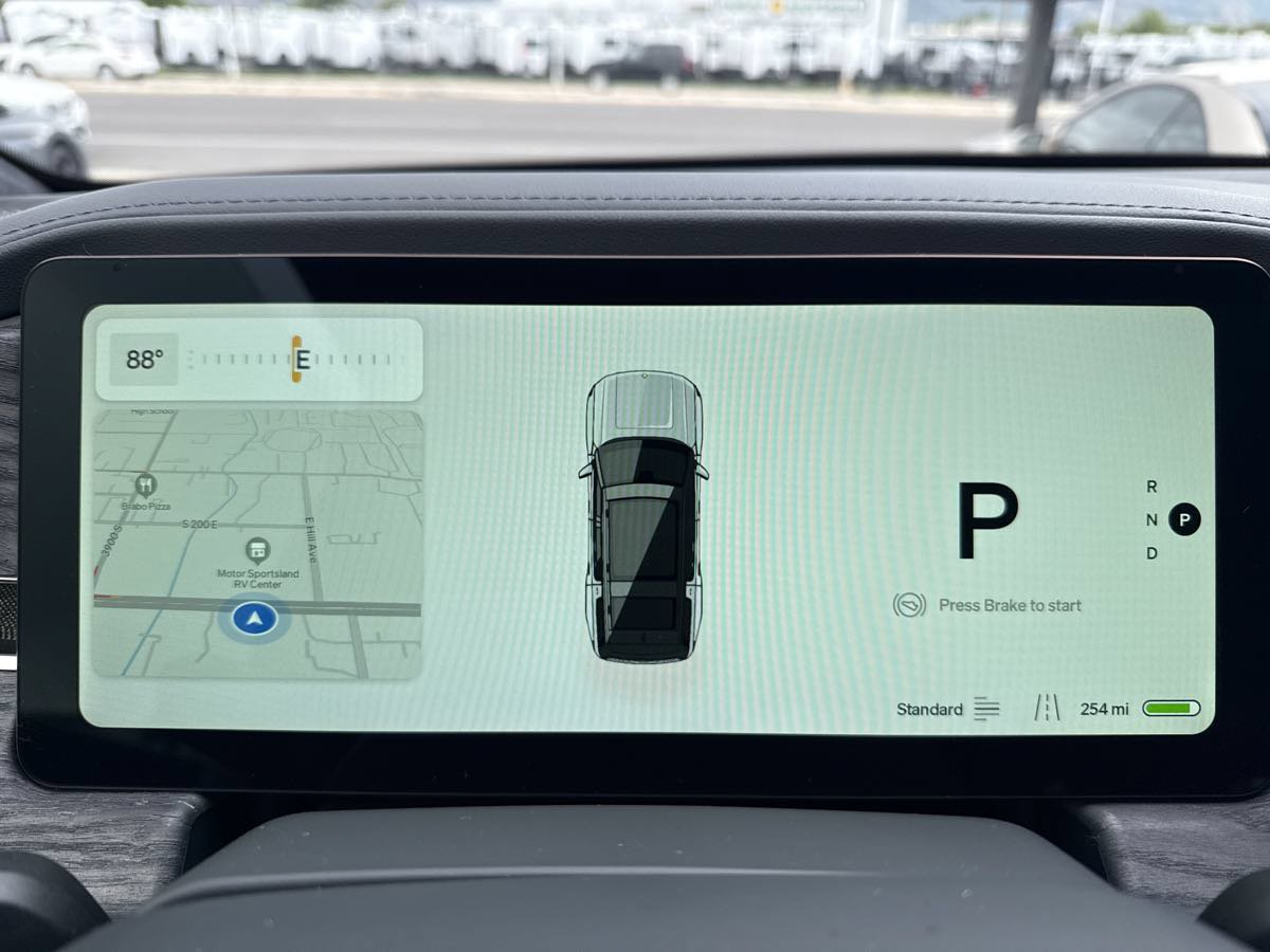 Used 2022 Rivian R1S Launch Edition Quad AWD/4WD image 27