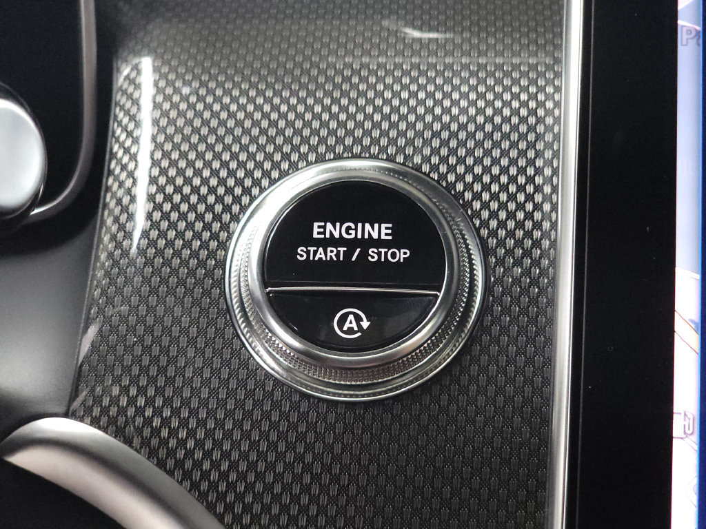 Used 2026 Mercedes-Benz GLC 43 AMG 4MATIC w/ Driver Assistance Package image 16