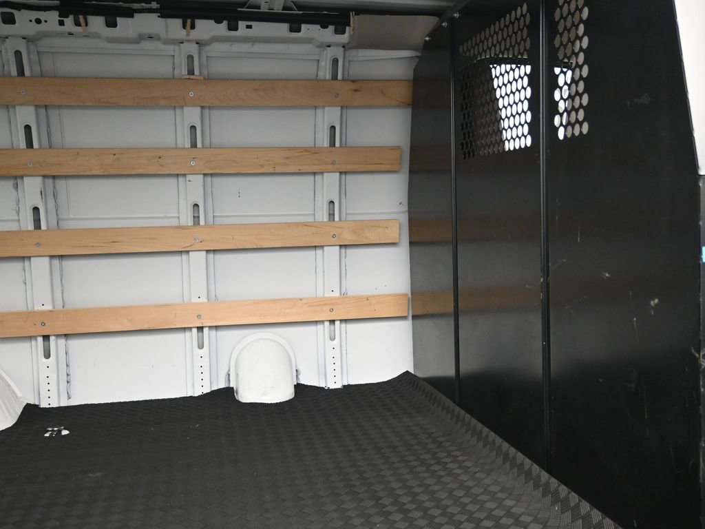 Certified 2024 GMC Savana 2500 w/ Driver Convenience Package RWD image 9