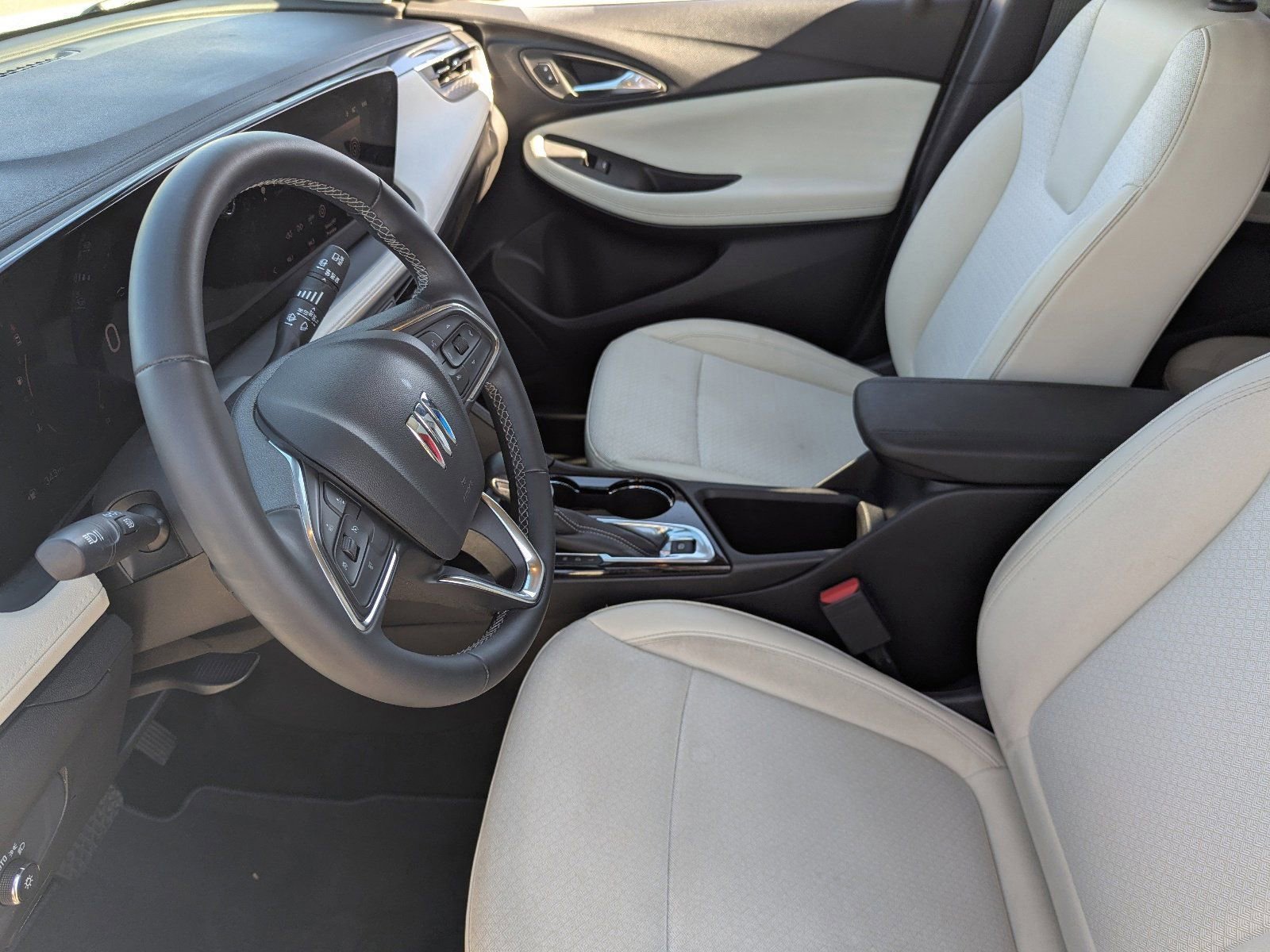 Used 2024 Buick Encore GX Preferred w/ Advanced Technology Package image 23