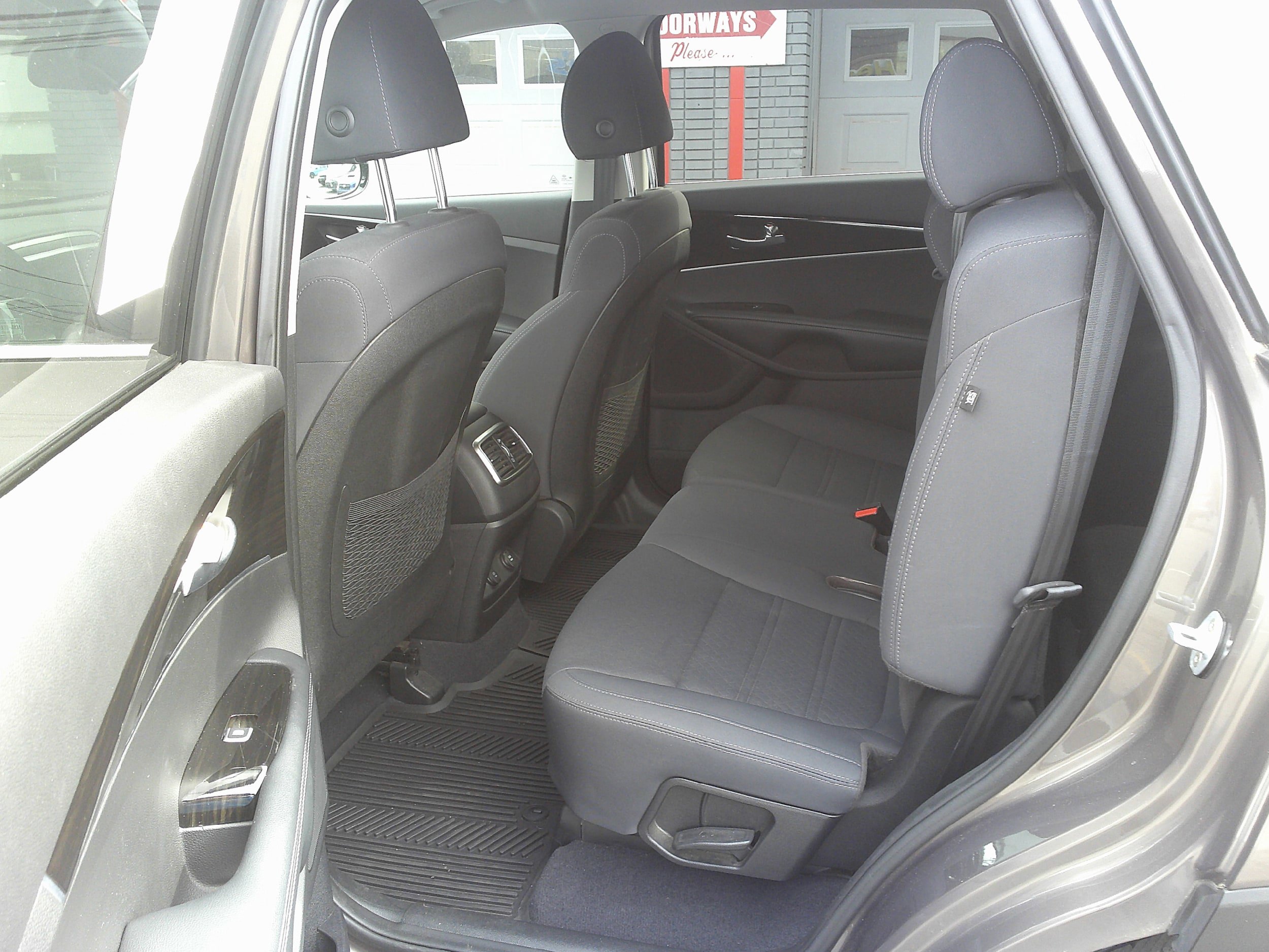 Used 2019 Kia Sorento AWD image 17