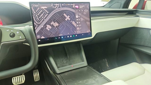 Used 2022 Tesla Model X Plaid image 47