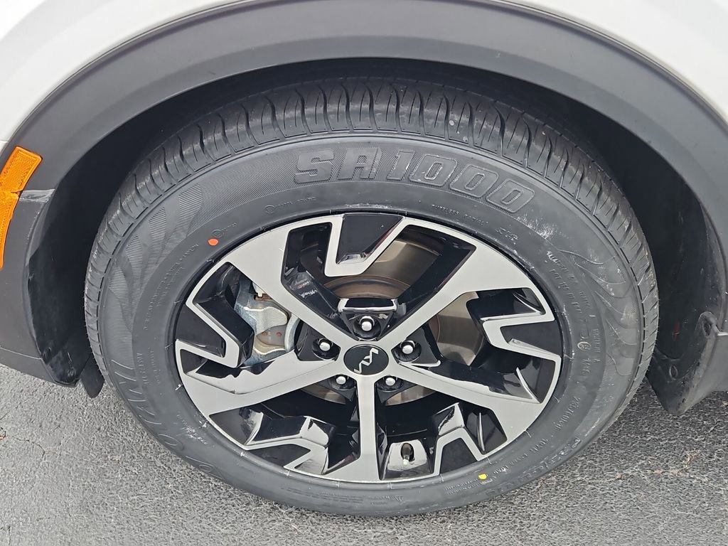 Used 2023 Kia Sportage EX image 10