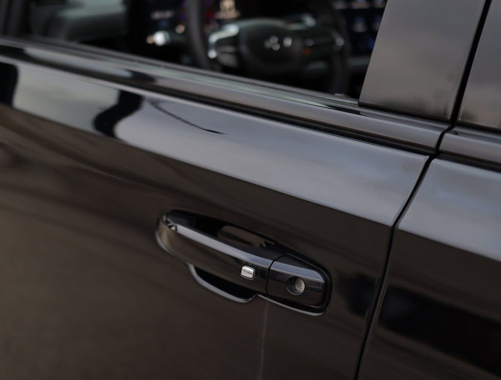 Used 2025 Chevrolet Tahoe Z71 w/ Z71 Off-Road Package image 41