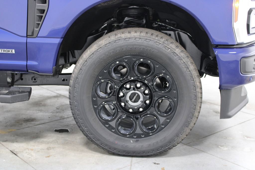 New 2026 Ford F250 Lariat w/ Black Appearance Package image 11