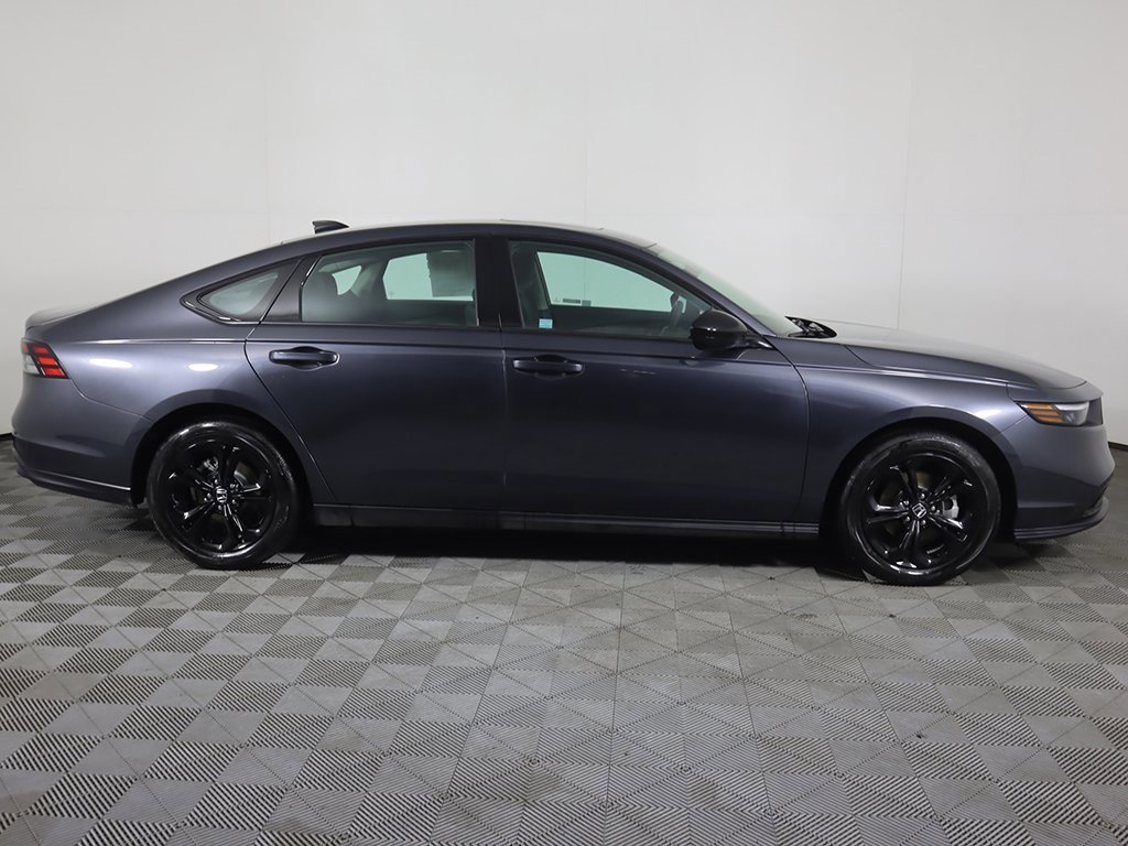 Certified 2025 Honda Accord SE image 18