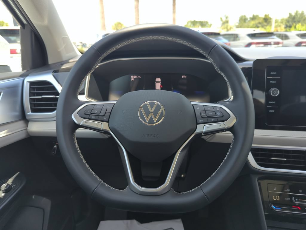 New 2026 Volkswagen Taos SE AWD/4WD image 25