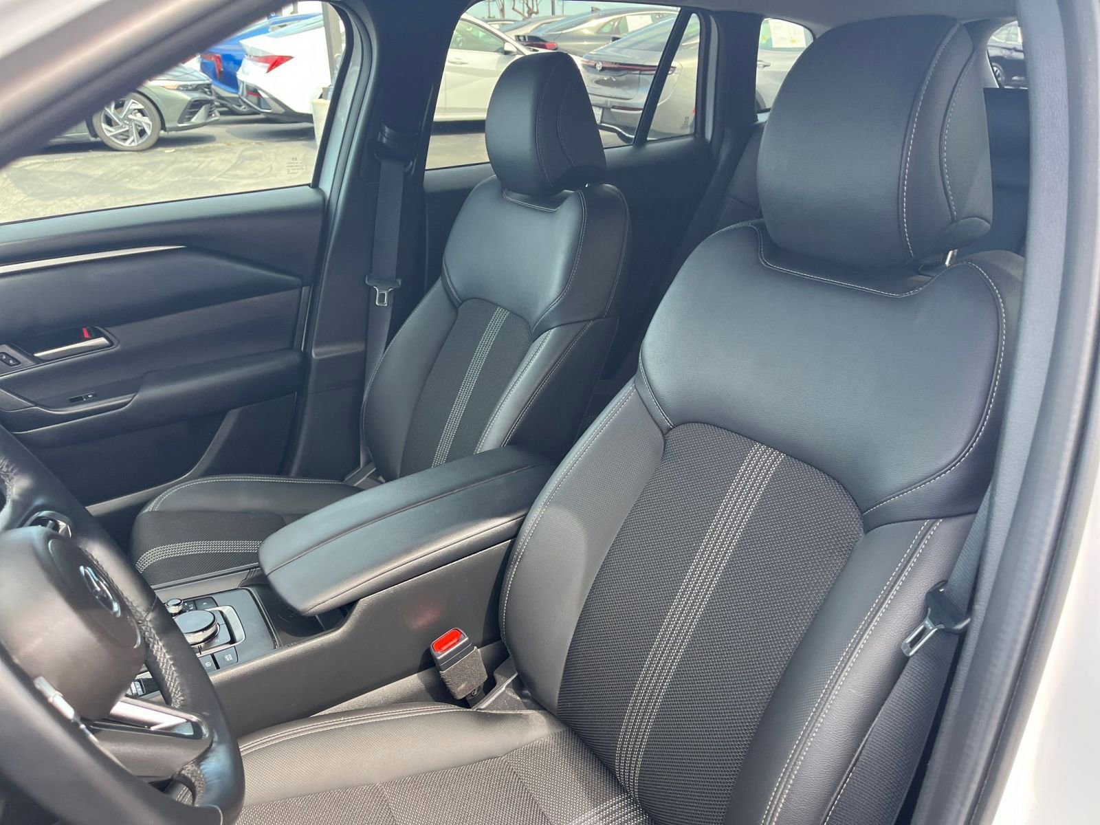 Used 2025 MAZDA CX-50 AWD 2.5 S w/ Premium Package image 38