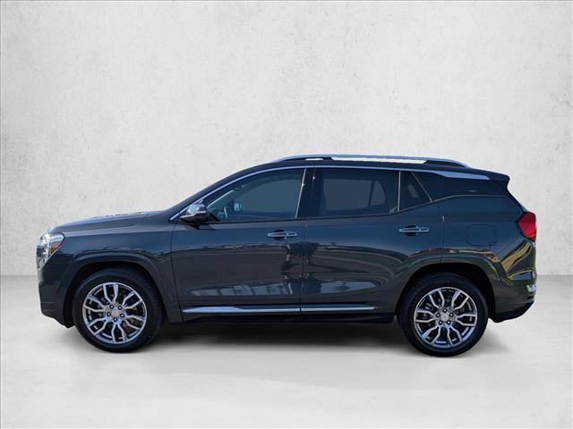 Used 2022 GMC Terrain Denali w/ Denali Premium Package AWD/4WD image 10
