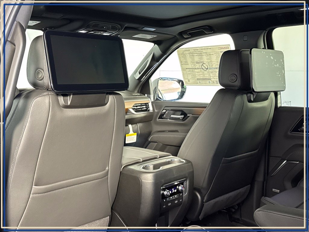 New 2026 GMC Yukon XL Denali w/ Denali Reserve Package AWD/4WD image 31