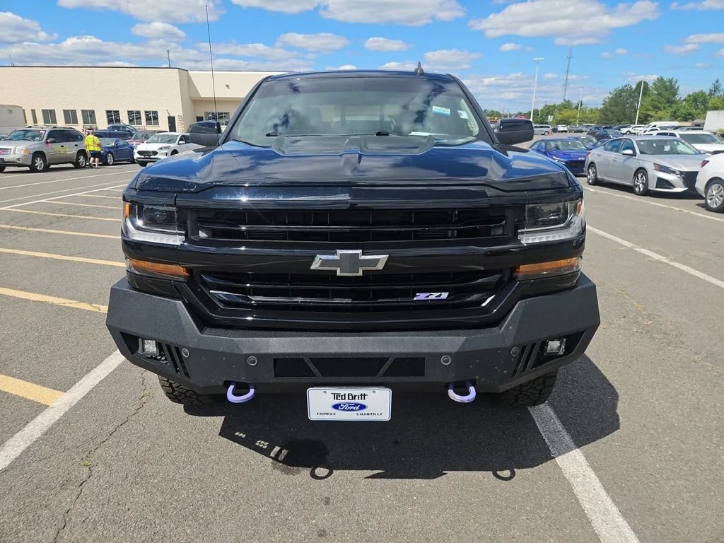 Used 2017 Chevrolet Silverado 1500 LT w/ All Star Edition AWD/4WD image 4