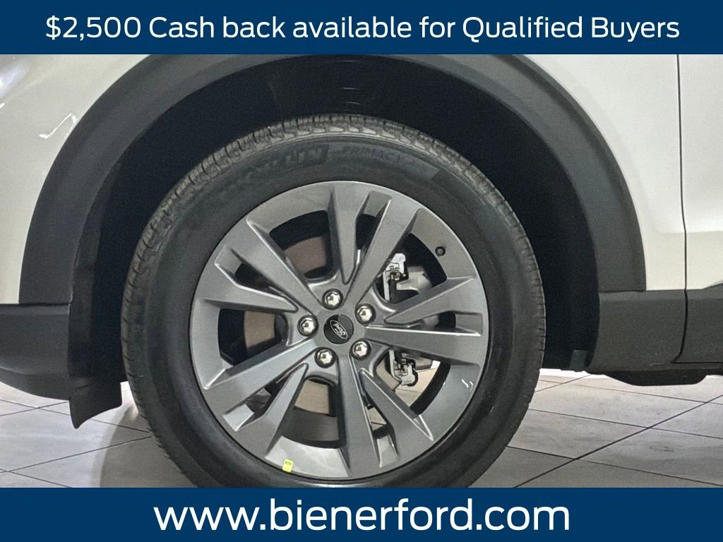 New 2026 Ford Explorer Active w/ Active Comfort Package image 15