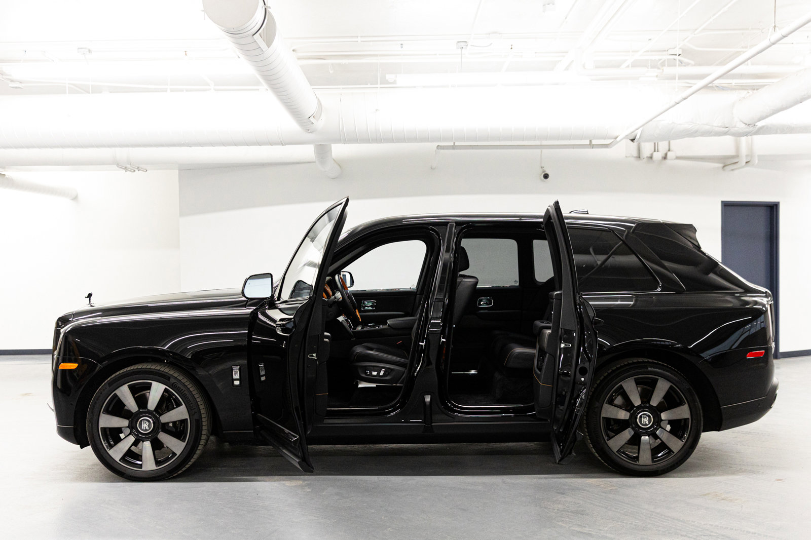Certified 2024 Rolls-Royce Cullinan image 23