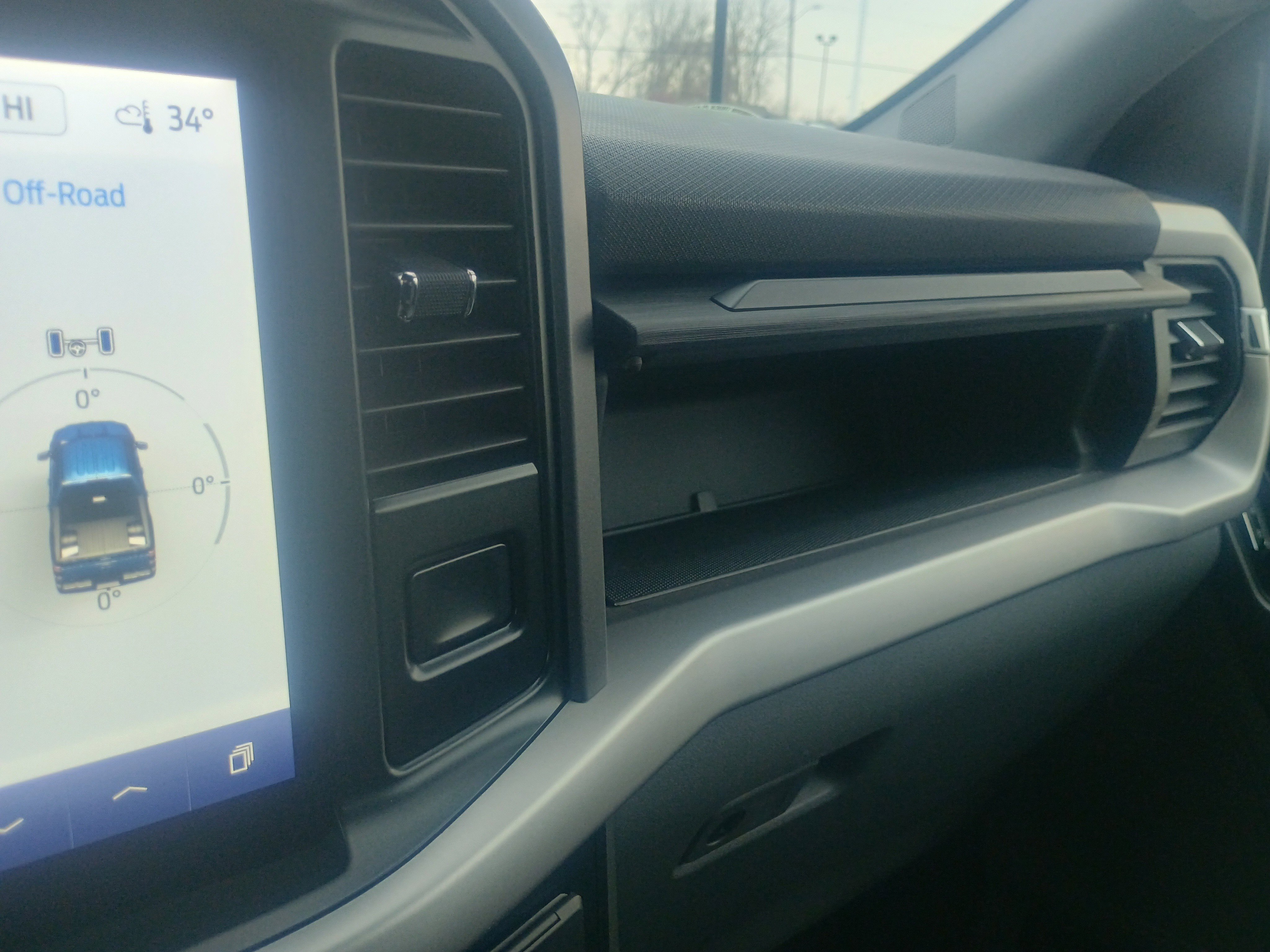 Certified 2022 Ford F150 XLT w/ Equipment Group 302A High image 28