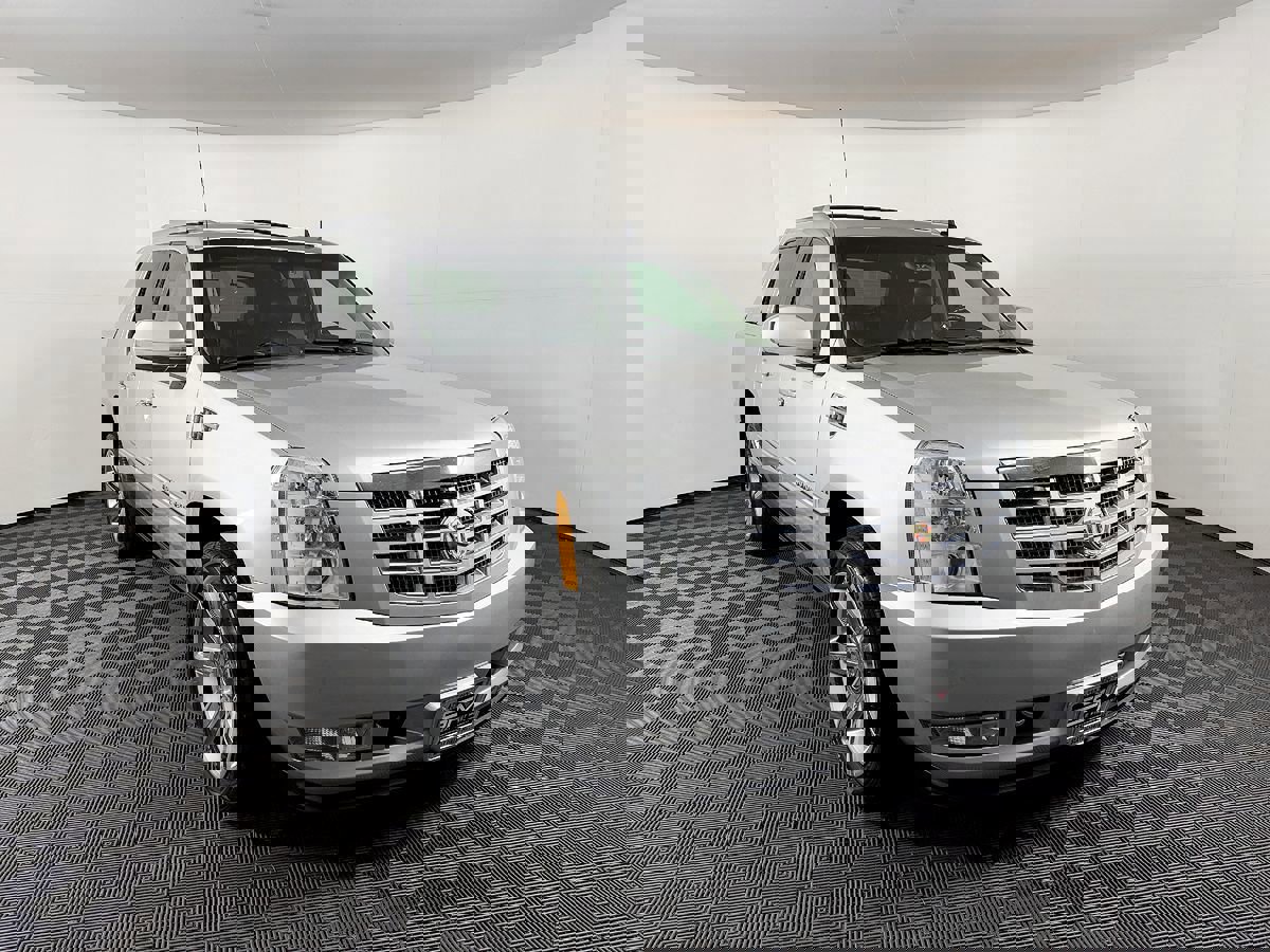 Used 2010 Cadillac Escalade EXT Premium image 5