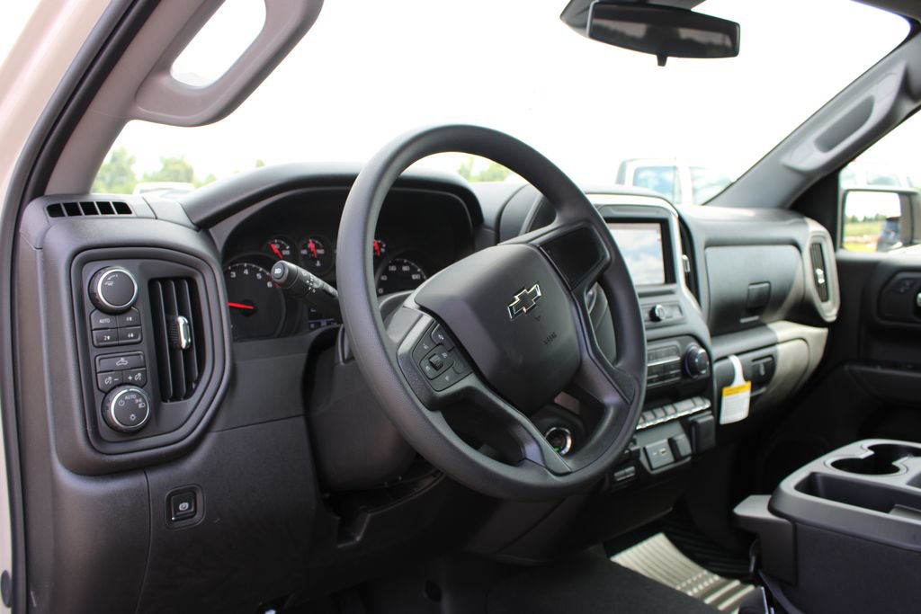New 2026 Chevrolet Silverado 1500 Custom Trail Boss w/ LPO, Dark Essentials Package AWD/4WD image 27