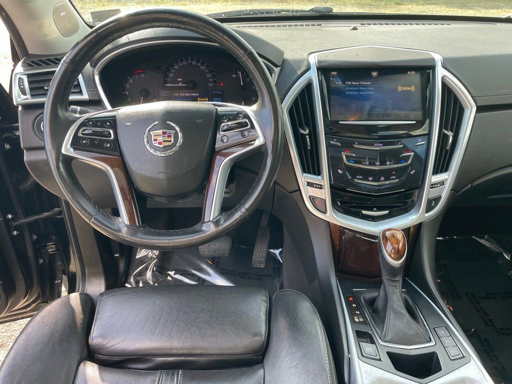 Used 2013 Cadillac SRX Luxury w/ Driver Awareness Package FWD image 4