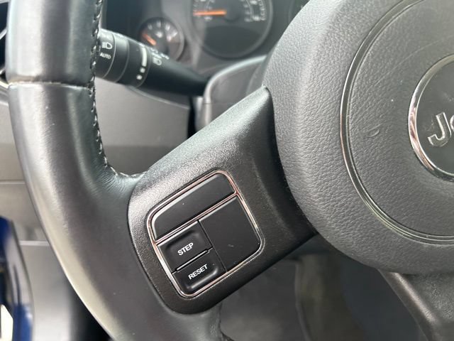 Used 2017 Jeep Patriot Latitude AWD/4WD image 20