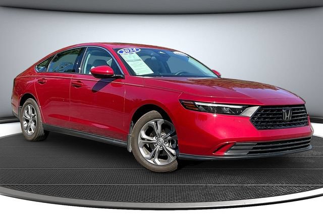 Used 2024 Honda Accord EX image 3
