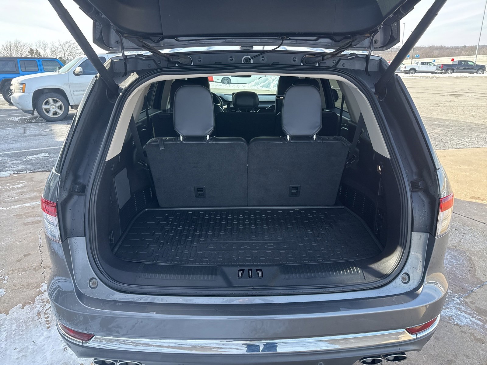 Used 2021 Lincoln Aviator Standard image 34