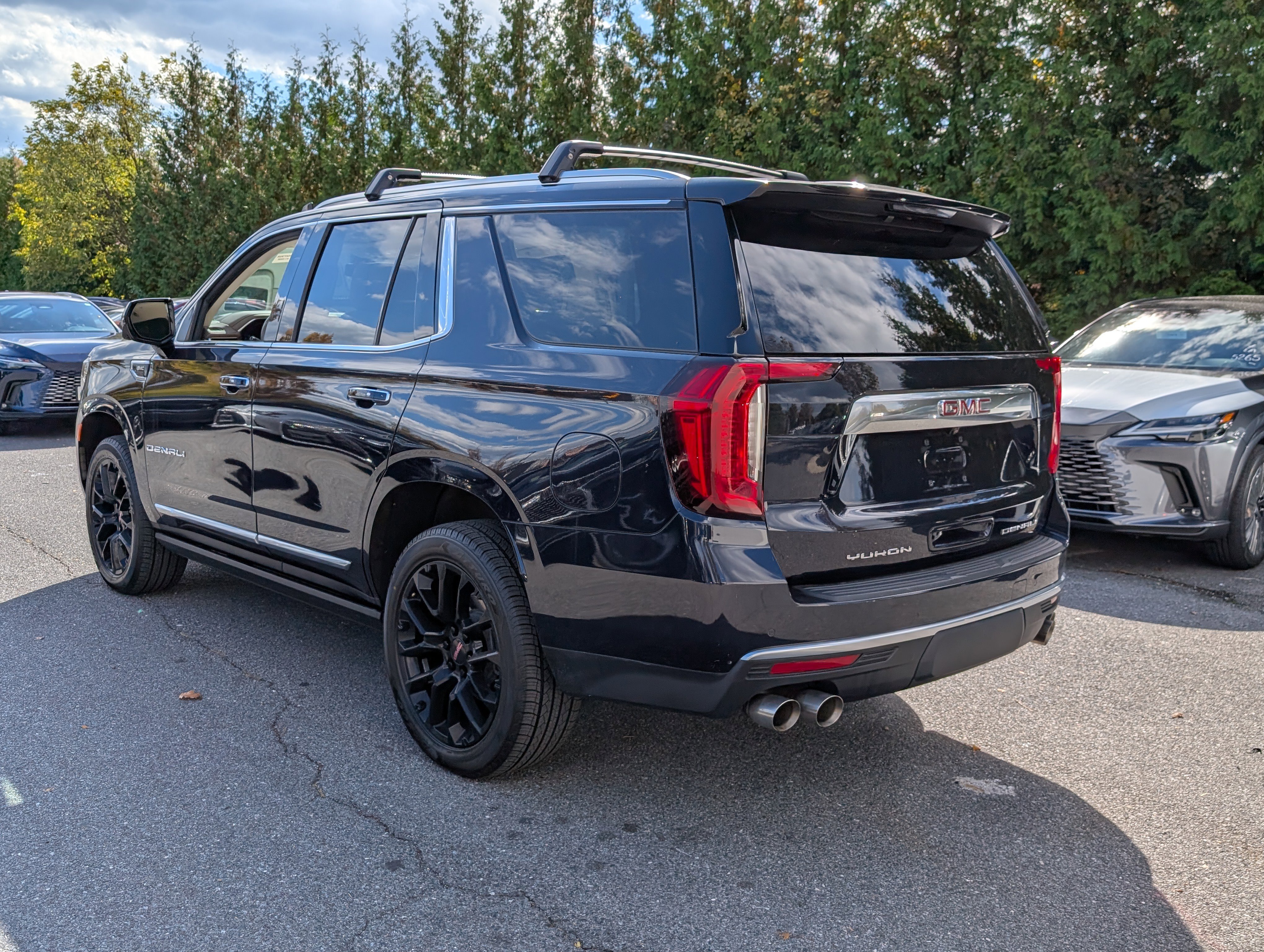 Used 2022 GMC Yukon Denali w/ Max Trailering Package image 5