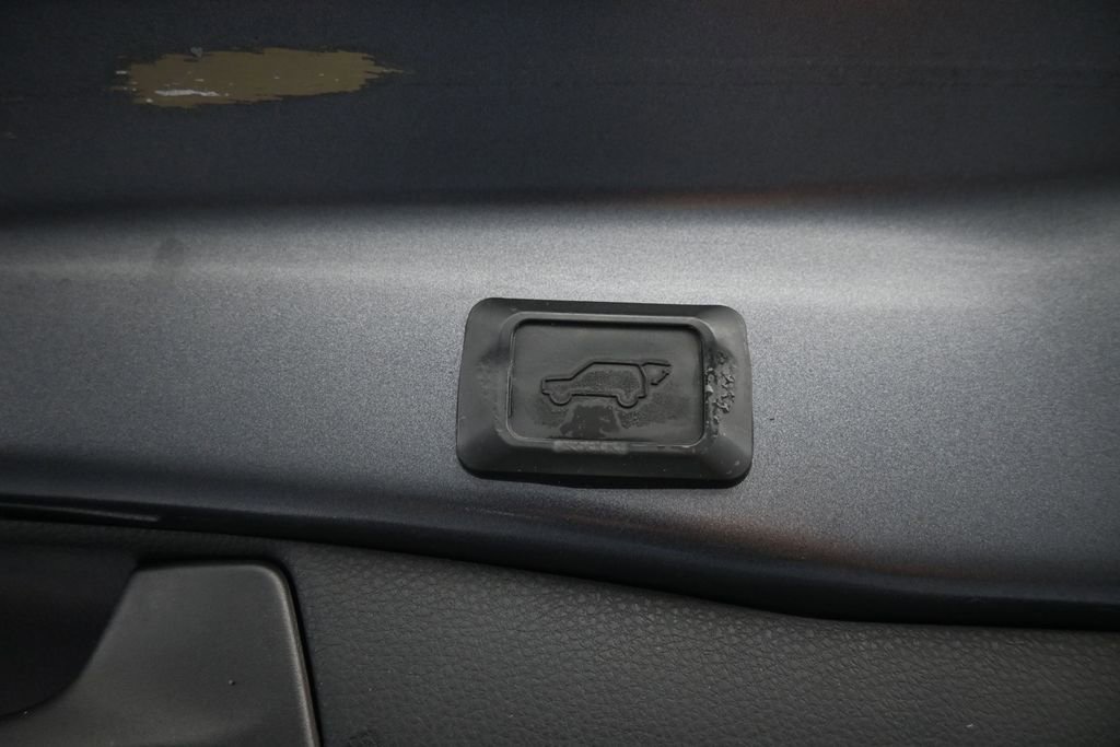 Used 2019 Toyota RAV4 XLE w/ Convenience Package AWD/4WD image 24