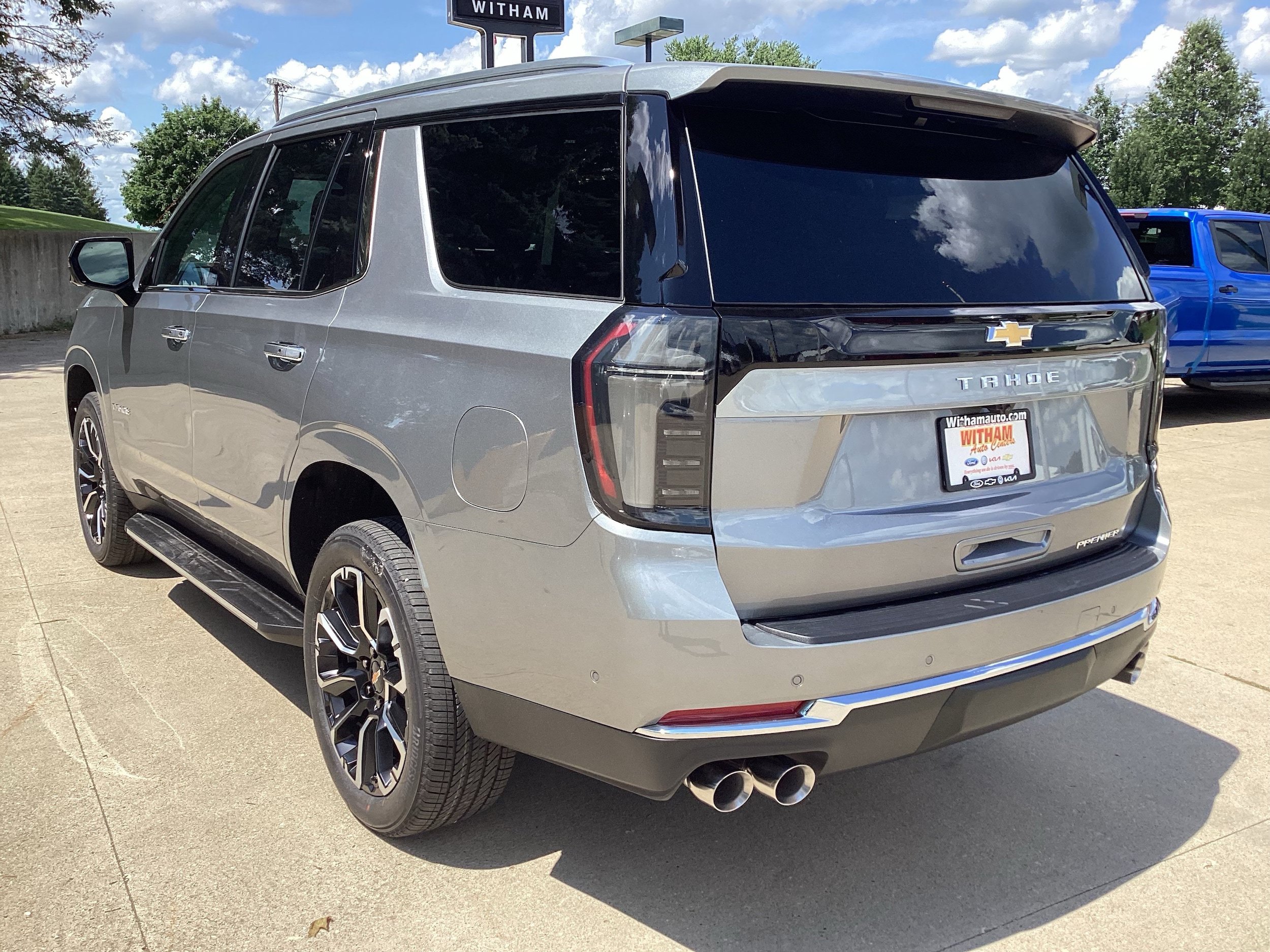 New 2026 Chevrolet Tahoe Premier w/ Sun And Tow Package AWD/4WD image 5