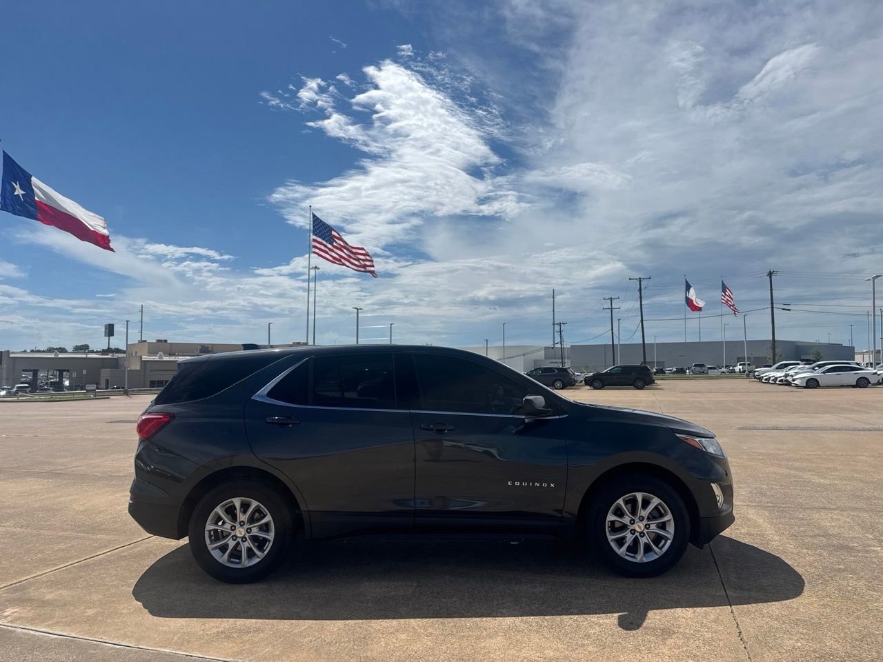 Used 2020 Chevrolet Equinox LT FWD image 23