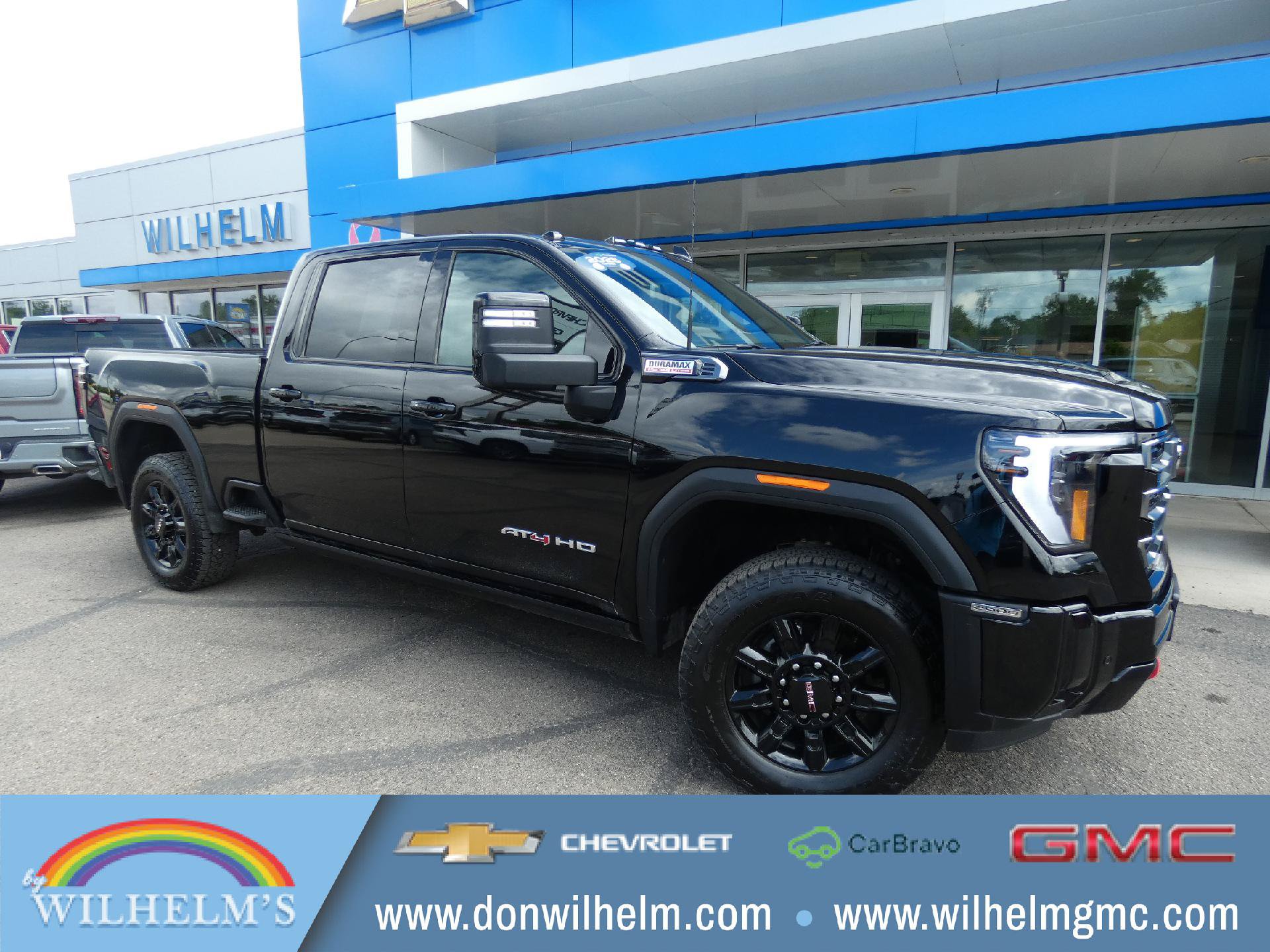 Certified 2025 GMC Sierra 2500 AT4 w/ AT4 Premium Plus Package AWD/4WD image 1