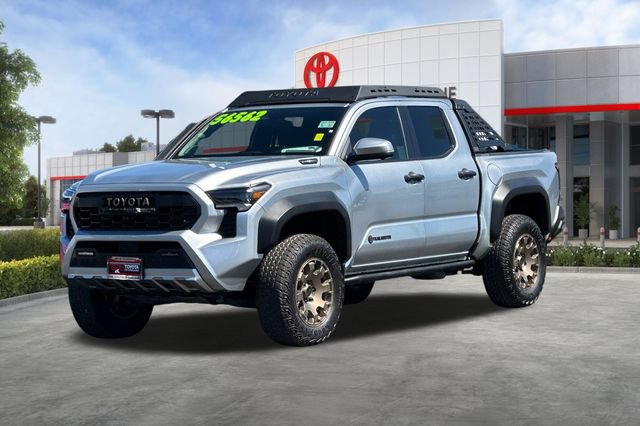 Used 2024 Toyota Tacoma 4x4 Double Cab Hybrid image 9