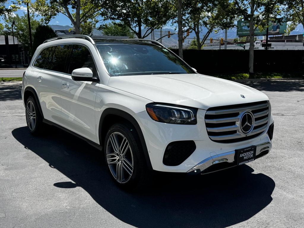 Used 2024 Mercedes-Benz GLS 450 4MATIC image 5