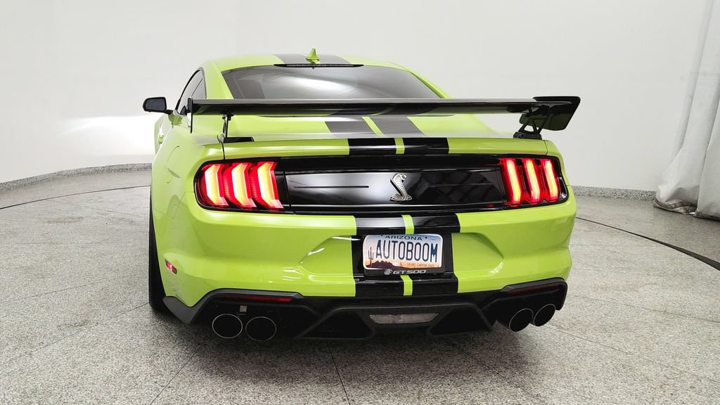 Used 2020 Ford Mustang Shelby GT500 w/ Carbon Fiber Track Pack RWD image 4