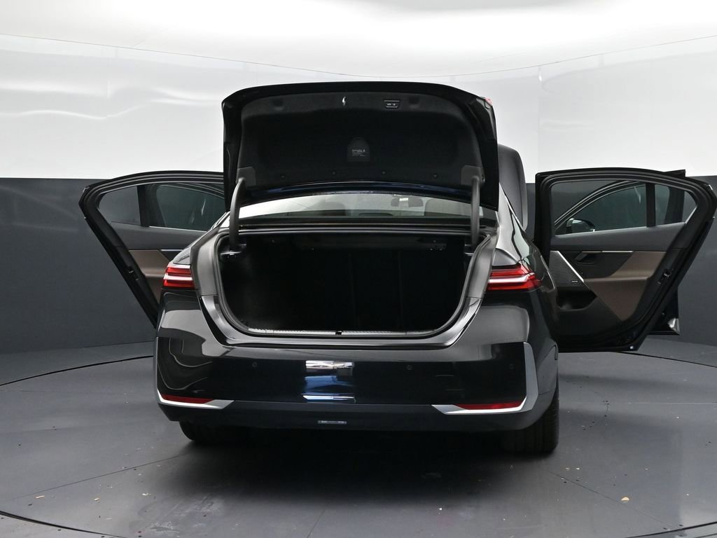 Certified 2025 BMW 530i xDrive image 51