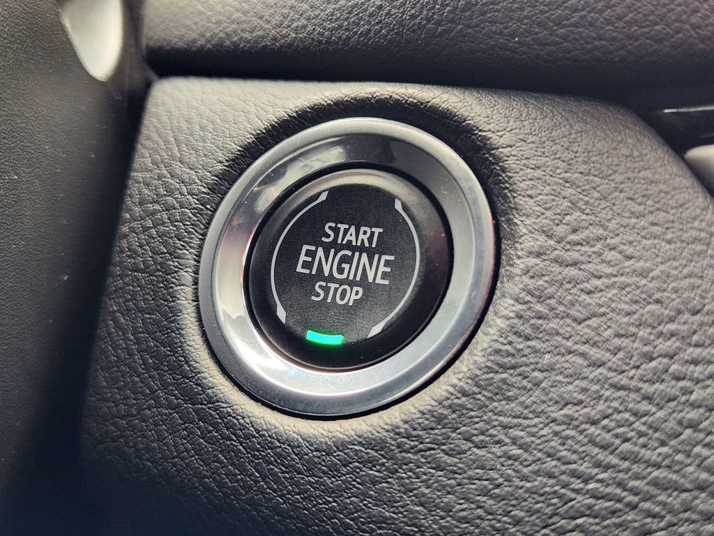 Used 2024 Cadillac XT4 Sport w/ Cold Weather Package FWD image 21
