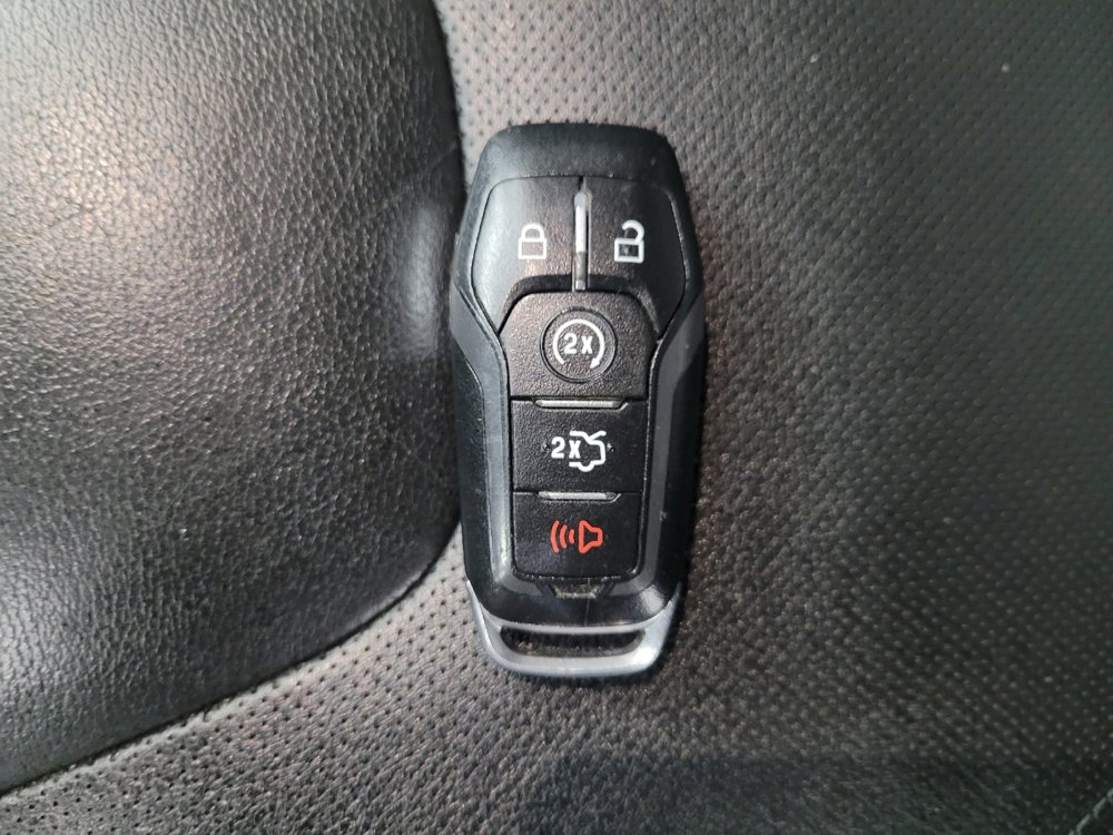 Used 2014 Ford Fusion Titanium image 32