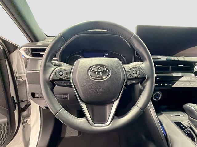 Used 2023 Toyota Venza XLE AWD/4WD image 9