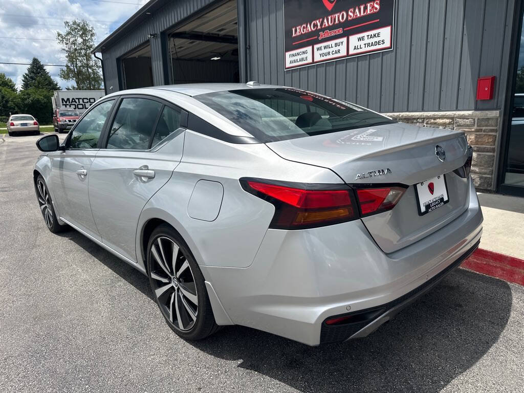 Used 2020 Nissan Altima 2.5 SR FWD image 3