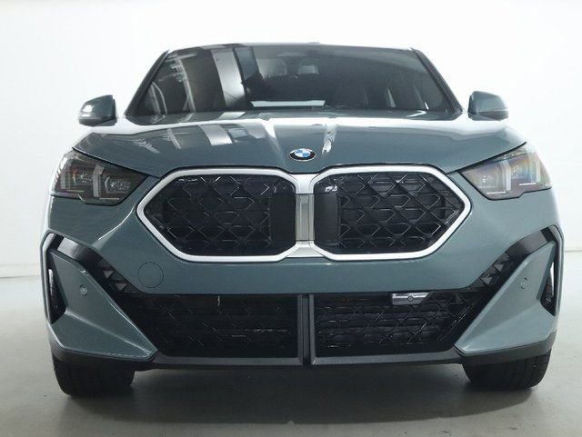 Used 2025 BMW X2 xDrive28i AWD/4WD image 6