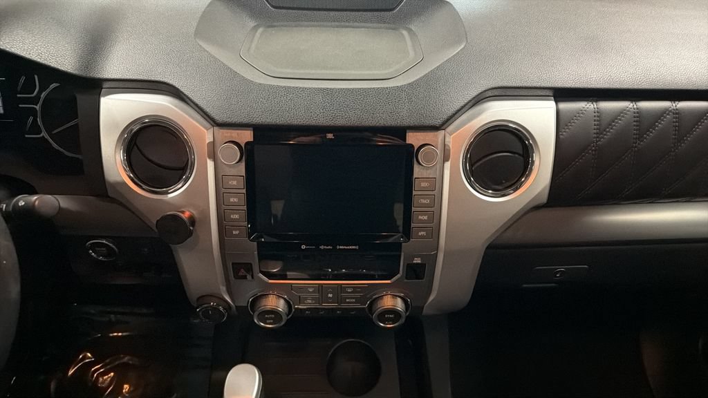 Used 2020 Toyota Tundra Platinum AWD/4WD image 18