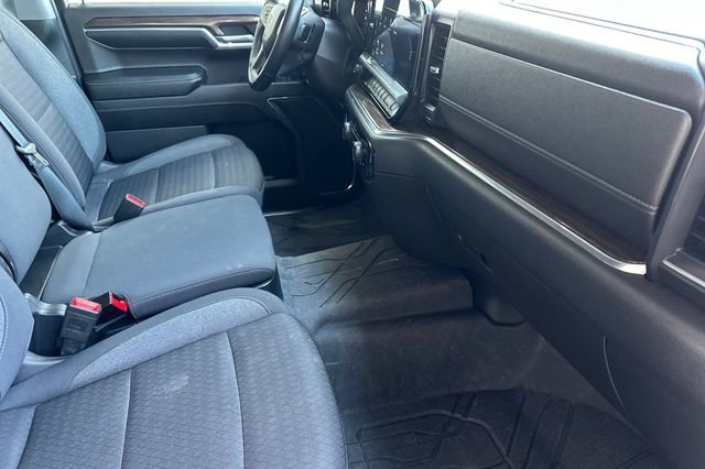 Used 2023 Chevrolet Silverado 1500 RST AWD/4WD image 16