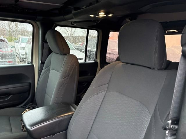 Used 2022 Jeep Wrangler Unlimited Willys image 9